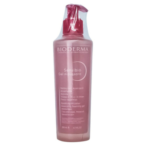 Очищающий гель для чувствительной кожи Bioderma Sensibio Gel Moussant, 200ml (розовый) Очищающий гель для чувствительной кожи Bioderma Sensibio Gel Moussant, 200ml (розовый)